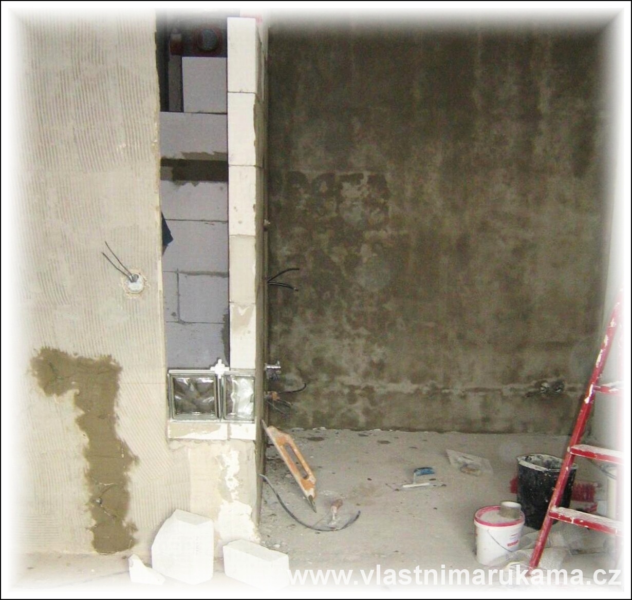 příčka z ytongu, foto Michi Stavba bytových příček