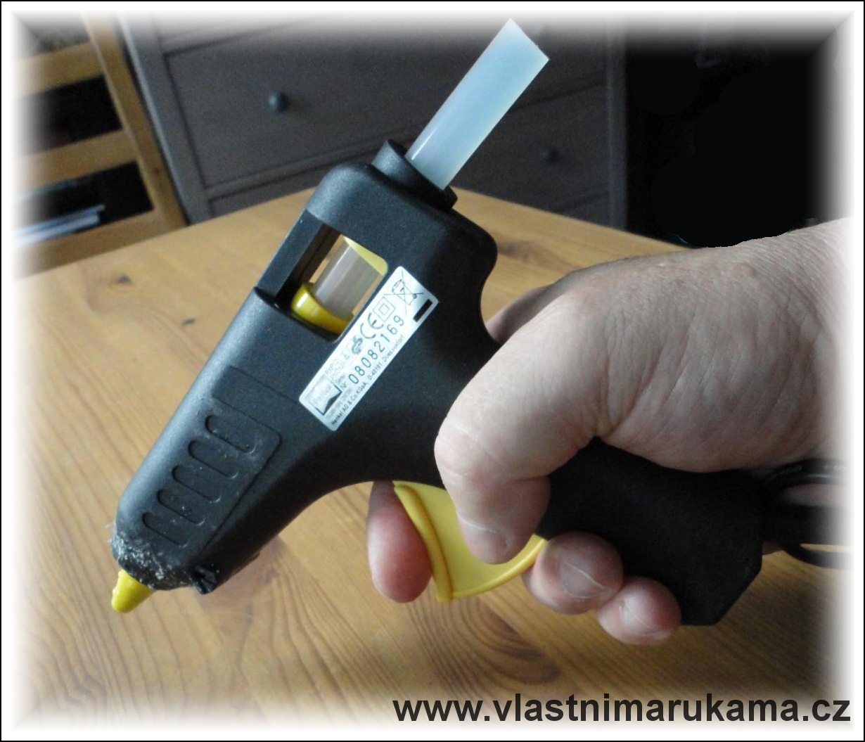 Použití tavné lepicí pistole