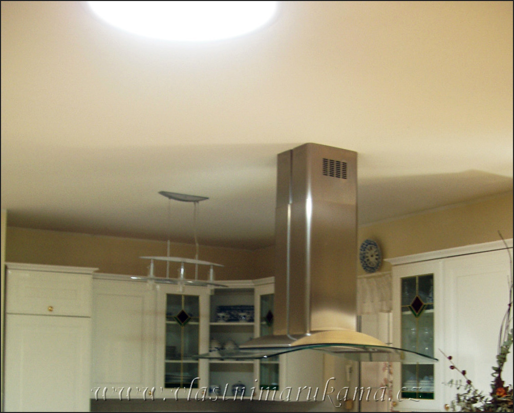 Přirozené denní světlo je pro náš život důležité. Jak ale prosvětlit tmavé prostory, kde už není možné přidat nebo zvětšit okna? Odpovědí mohou být moderní světlovody.